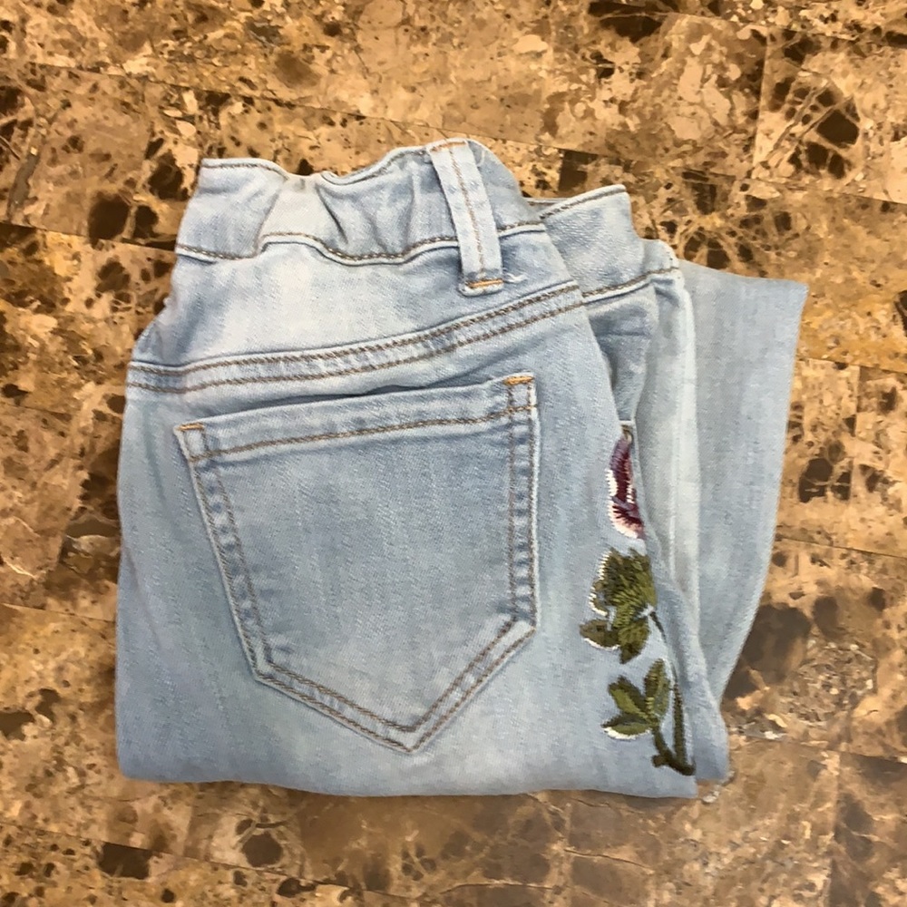 Jeans - Picture 2 of 3